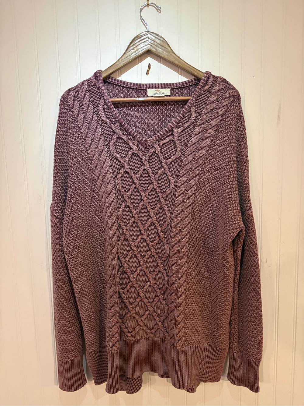 Cable Knit V-Neck Sweater in Dusty Mauve